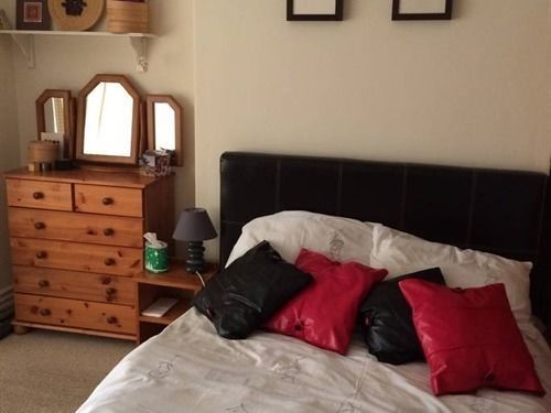 Spacious House, Sleeps 7 People Reading Luaran gambar